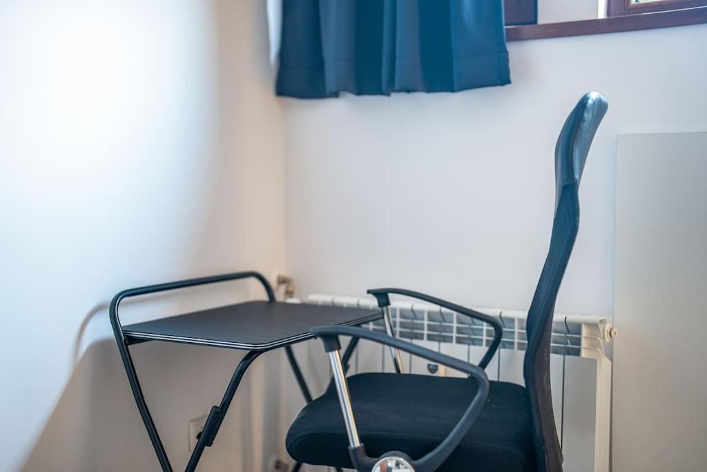 Central Apartment 2Bd Next To Vitosha Bul. Sofia Esterno foto